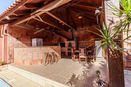 Casa para alugar com 391m², 3 quartos e 2 vagasÁrea comum - Churrasqueira