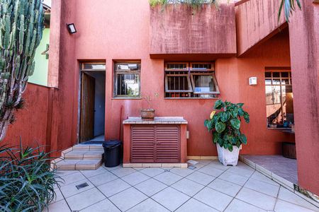 Casa para alugar com 391m², 3 quartos e 2 vagasEspaço Externo 