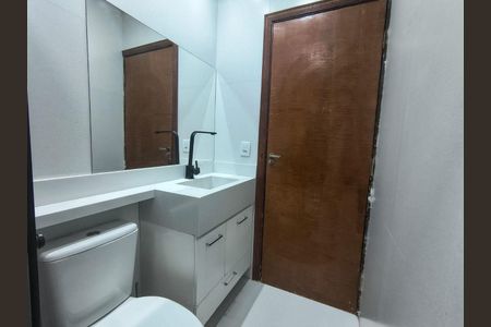 Casa à venda com 160m², 3 quartos e 2 vagas