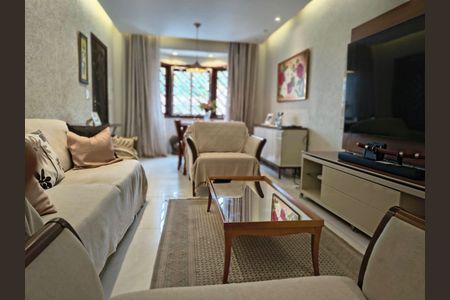 Casa à venda com 160m², 3 quartos e 2 vagas