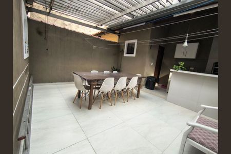 Casa à venda com 160m², 3 quartos e 2 vagas