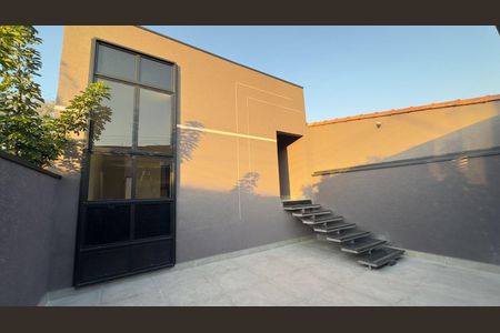 Casa à venda com 130m², 3 quartos e 2 vagas