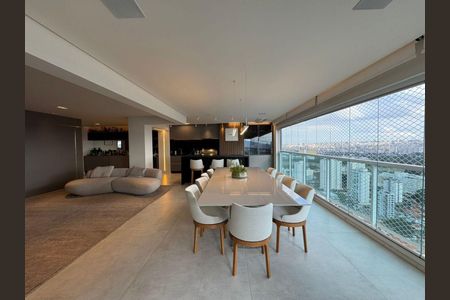 Apartamento à venda com 3 quartos, 221m² em Santa Teresinha, São Paulo