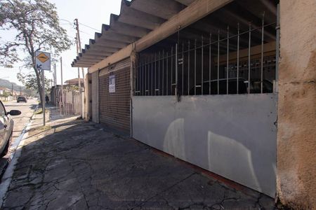 Casa à venda com 128m², 2 quartos e 1 vagaFachada