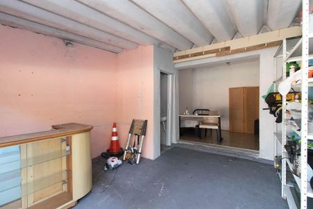 Casa à venda com 128m², 2 quartos e 1 vagaSalão