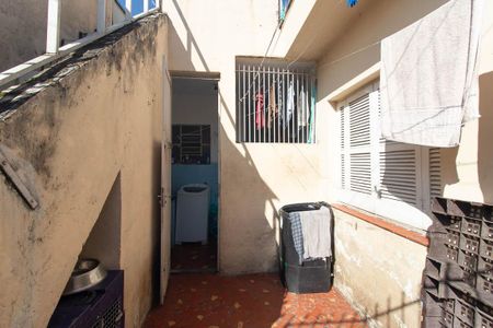 Casa à venda com 128m², 2 quartos e 1 vagaQuintal