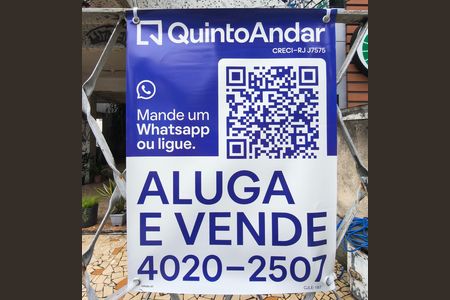 Apartamento à venda com 83m², 2 quartos e 1 vaga Apartamento à venda com 83m², 2 quartos e 1 vagaPlaca