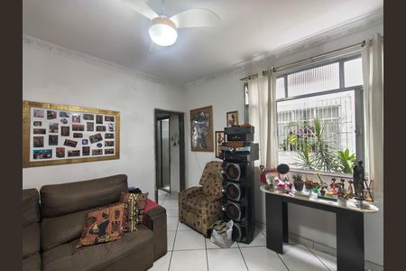 Apartamento à venda com 83m², 2 quartos e 1 vaga Apartamento à venda com 83m², 2 quartos e 1 vagaSala