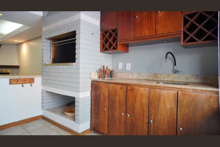Casa à venda com 165m², 4 quartos e 2 vagasChurrasqueira