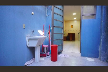 Casa à venda com 165m², 4 quartos e 2 vagasÁrea de Serviço