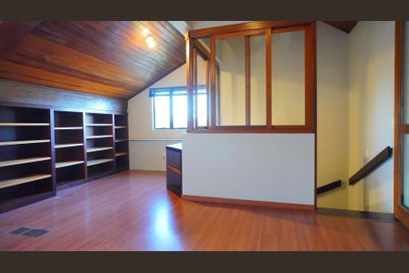 Casa à venda com 165m², 4 quartos e 2 vagasCobertura 