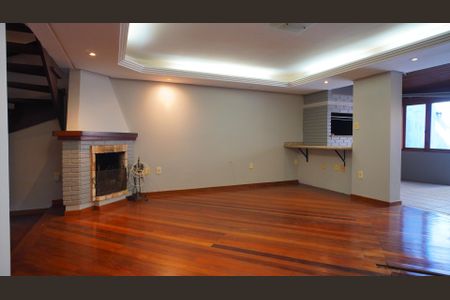 Sala  de casa para alugar com 4 quartos, 165m² em Jardim Sabará, Porto Alegre