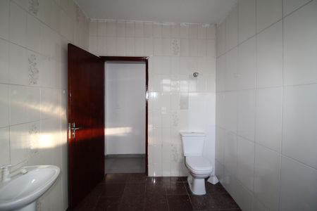 Casa para alugar com 94m², 2 quartos e 1 vagaBanheiro