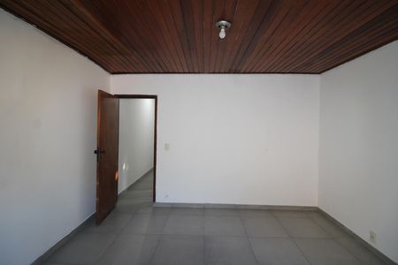 Quarto 2 de casa para alugar com 2 quartos, 94m² em Vila Renato (zona Norte), São Paulo