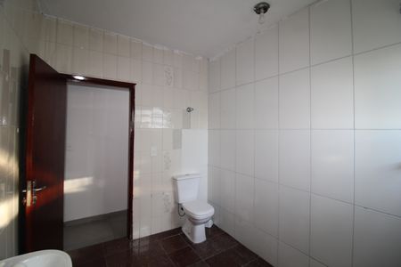 Casa para alugar com 94m², 2 quartos e 1 vagaBanheiro