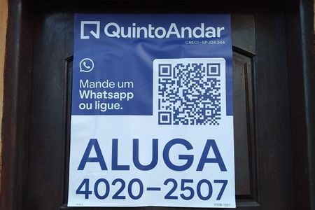 Casa para alugar com 94m², 2 quartos e 1 vaga Casa para alugar com 94m², 2 quartos e 1 vagaFachada