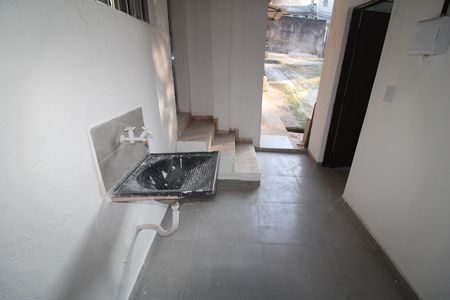 Casa para alugar com 80m², 2 quartos e 1 vagaÁrea de Serviço