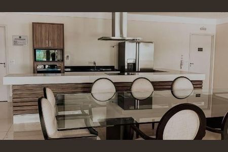 Apartamento à venda com 4 quartos, 133m² em Vila Irmaos Arnoni, São Paulo
