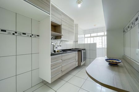 Apartamento para alugar com 67m², 2 quartos e 1 vagaCozinha e Área de Serviço