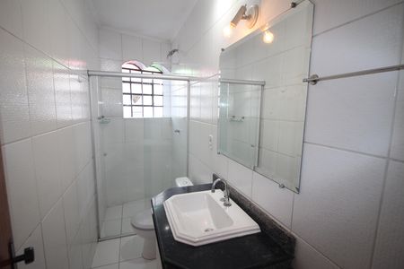 Casa à venda com 127m², 3 quartos e 1 vagaBanheiro