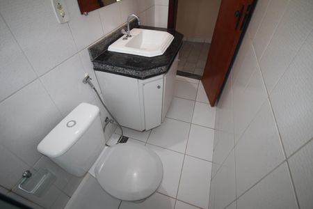 Casa à venda com 127m², 3 quartos e 1 vagaBanheiro