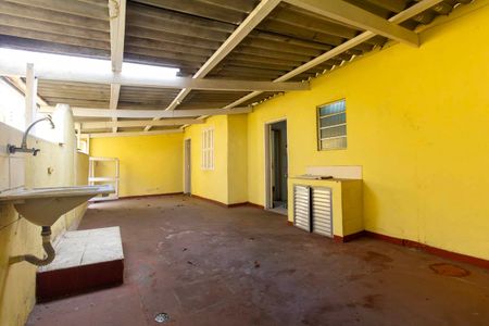 Casa para alugar com 100m², 2 quartos e sem vaga Casa para alugar com 100m², 2 quartos e sem vagaQuintal e área de serviço