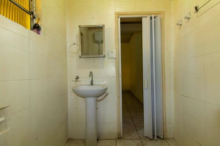 Casa para alugar com 100m², 2 quartos e sem vaga Casa para alugar com 100m², 2 quartos e sem vagaBanheiro