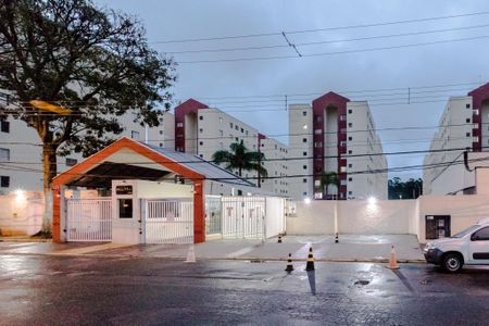 Apartamento para alugar com 65m², 2 quartos e 1 vagaFachada