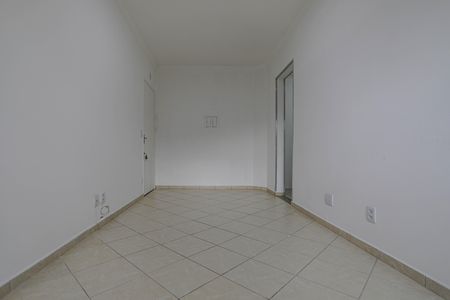 Sala de apartamento para alugar com 2 quartos, 65m² em Nova Mogilar, Mogi das Cruzes