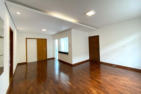 Apartamento para alugar com 100m², 3 quartos e 2 vagas Apartamento para alugar com 100m², 3 quartos e 2 vagasSala