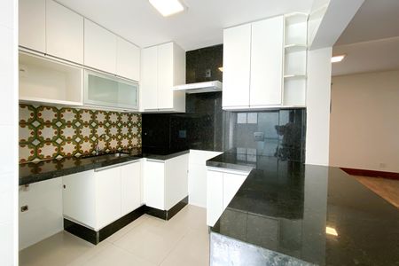 Apartamento para alugar com 100m², 3 quartos e 2 vagas Apartamento para alugar com 100m², 3 quartos e 2 vagasCozinha