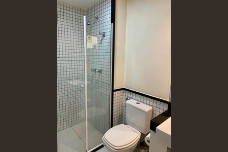 Banheiro de apartamento à venda com 2 quartos, 60m² em Brooklin, São Paulo