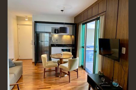 Apartamento à venda com 60m², 2 quartos e 1 vaga Apartamento à venda com 60m², 2 quartos e 1 vagaSala de Jantar