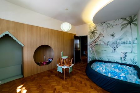 Apartamento à venda com 133m², 4 quartos e 3 vagasBrinquedoteca