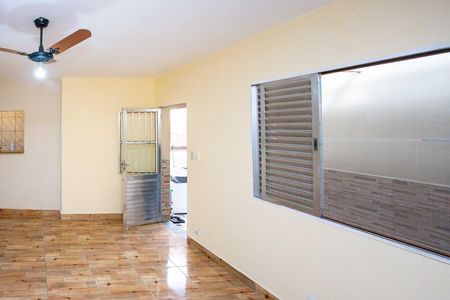 Casa para alugar com 50m², 2 quartos e sem vagaSala