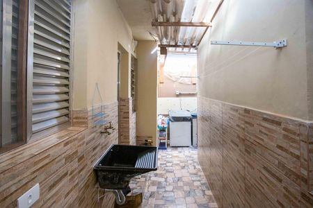 Casa para alugar com 50m², 2 quartos e sem vagaÁrea de Serviço