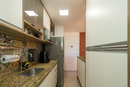 Apartamento à venda com 64m², 2 quartos e 1 vaga Apartamento à venda com 64m², 2 quartos e 1 vagaCozinha