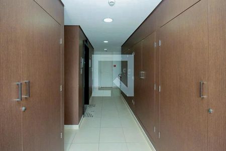 Apartamento à venda com 64m², 2 quartos e 1 vaga Apartamento à venda com 64m², 2 quartos e 1 vagaHall de entrada