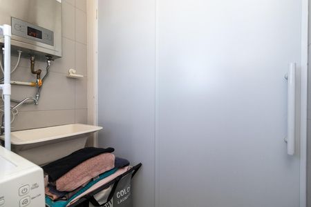 Apartamento à venda com 64m², 2 quartos e 1 vaga Apartamento à venda com 64m², 2 quartos e 1 vagaÁrea de Serviço