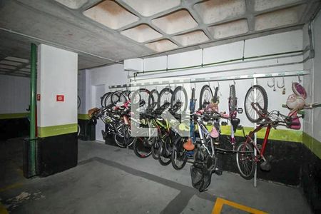 Apartamento à venda com 64m², 2 quartos e 1 vaga Apartamento à venda com 64m², 2 quartos e 1 vagaBicicletário