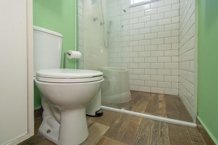 Apartamento à venda com 64m², 2 quartos e 1 vaga Apartamento à venda com 64m², 2 quartos e 1 vagaBanheiro Social