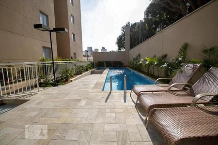 Apartamento à venda com 64m², 2 quartos e 1 vaga Apartamento à venda com 64m², 2 quartos e 1 vagaÁrea comum - Piscina