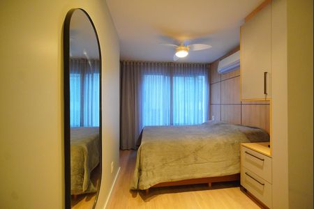 Suíte 1 de apartamento para alugar com 2 quartos, 64m² em João Paulo, Florianópolis