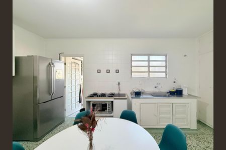 Apartamento para alugar com 163m², 3 quartos e 2 vagas Apartamento para alugar com 163m², 3 quartos e 2 vagasCozinha