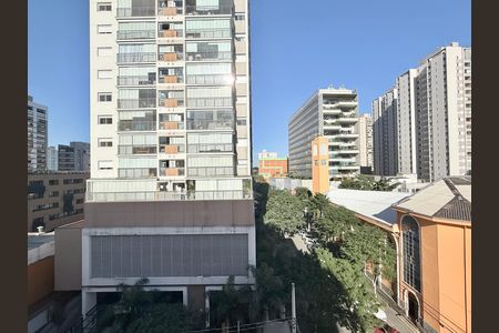 Apartamento para alugar com 163m², 3 quartos e 2 vagas Apartamento para alugar com 163m², 3 quartos e 2 vagasVista Suíte