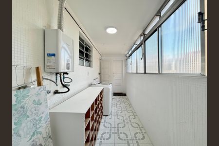 Apartamento para alugar com 163m², 3 quartos e 2 vagas Apartamento para alugar com 163m², 3 quartos e 2 vagasÁrea de Serviço