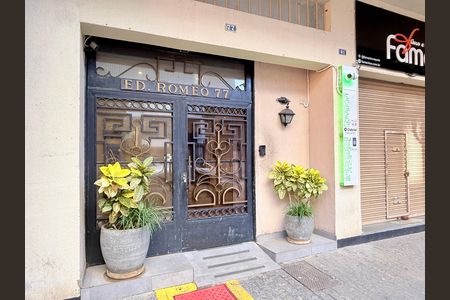 Apartamento para alugar com 163m², 3 quartos e 2 vagas Apartamento para alugar com 163m², 3 quartos e 2 vagasFachada