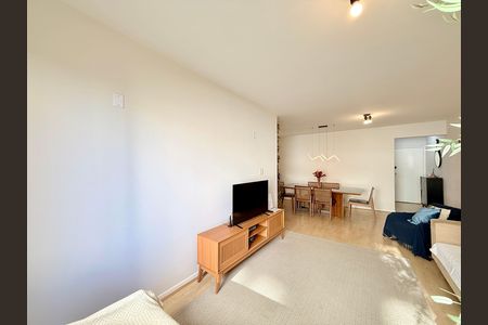 Sala de apartamento à venda com 3 quartos, 163m² em Vila Cordeiro, São Paulo