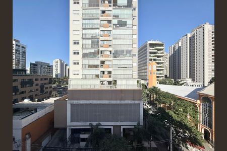 Apartamento para alugar com 163m², 3 quartos e 2 vagas Apartamento para alugar com 163m², 3 quartos e 2 vagasVista