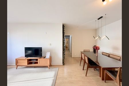 Apartamento para alugar com 163m², 3 quartos e 2 vagas Apartamento para alugar com 163m², 3 quartos e 2 vagasSala